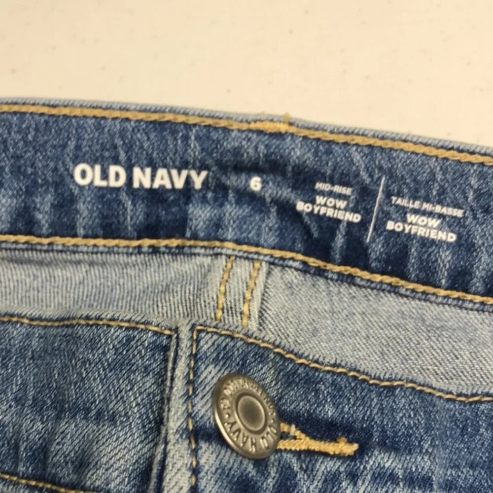 OLD NAVY MID-RISE WOW BOYFRIEND JEANS 6/28x31 ⭐️